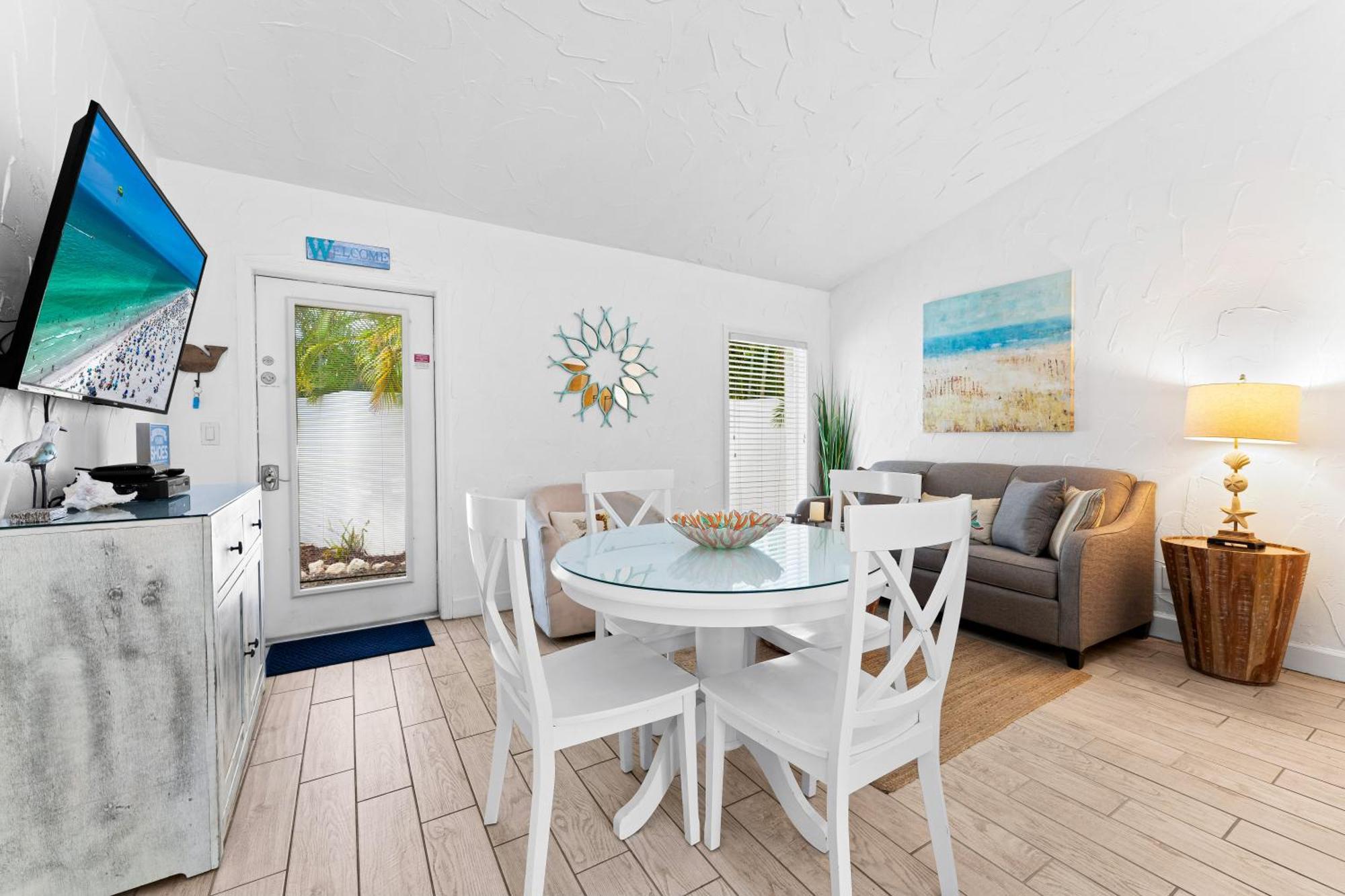 Crescent Beach Villas Сиеста Кий Екстериор снимка