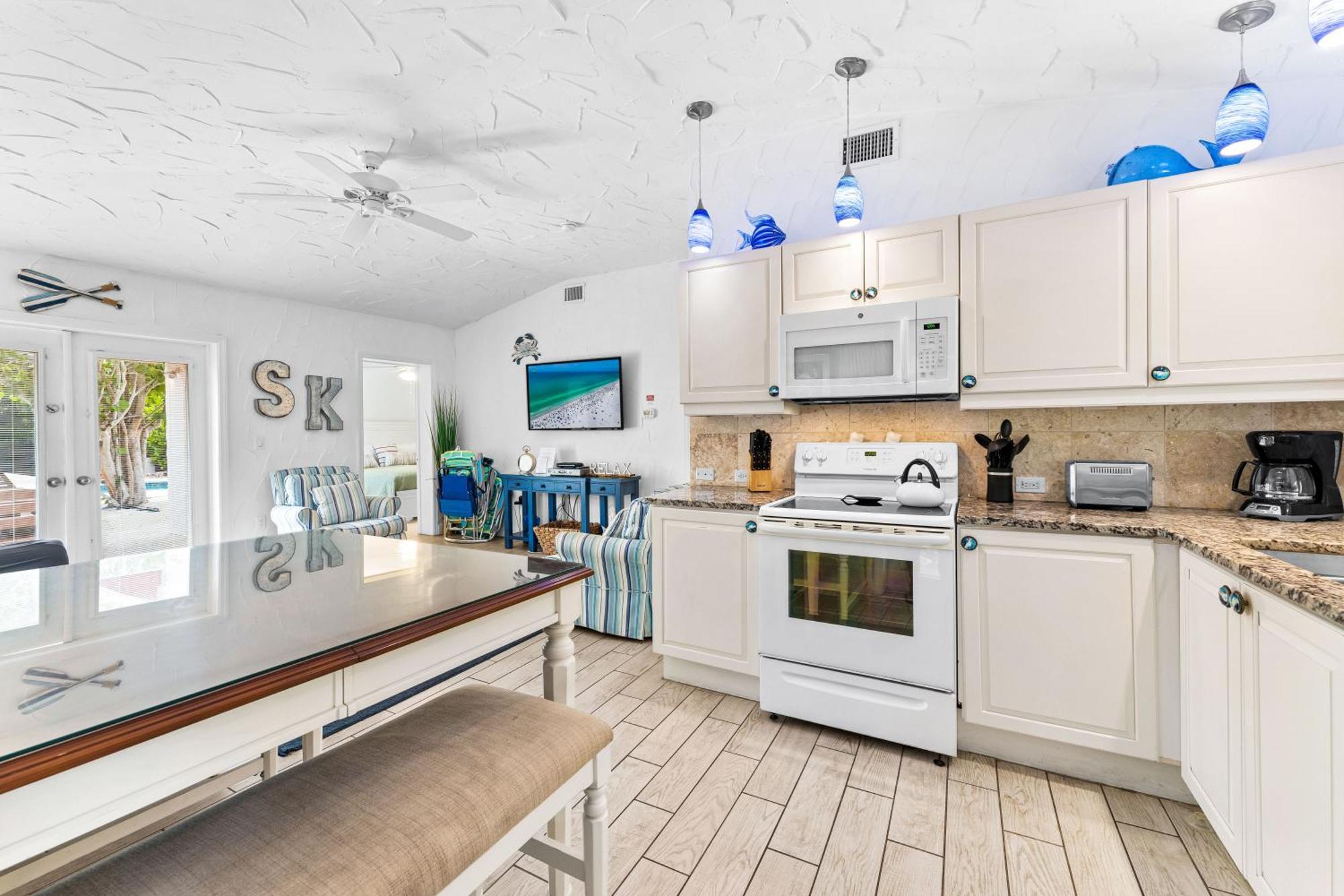 Crescent Beach Villas Сиеста Кий Екстериор снимка