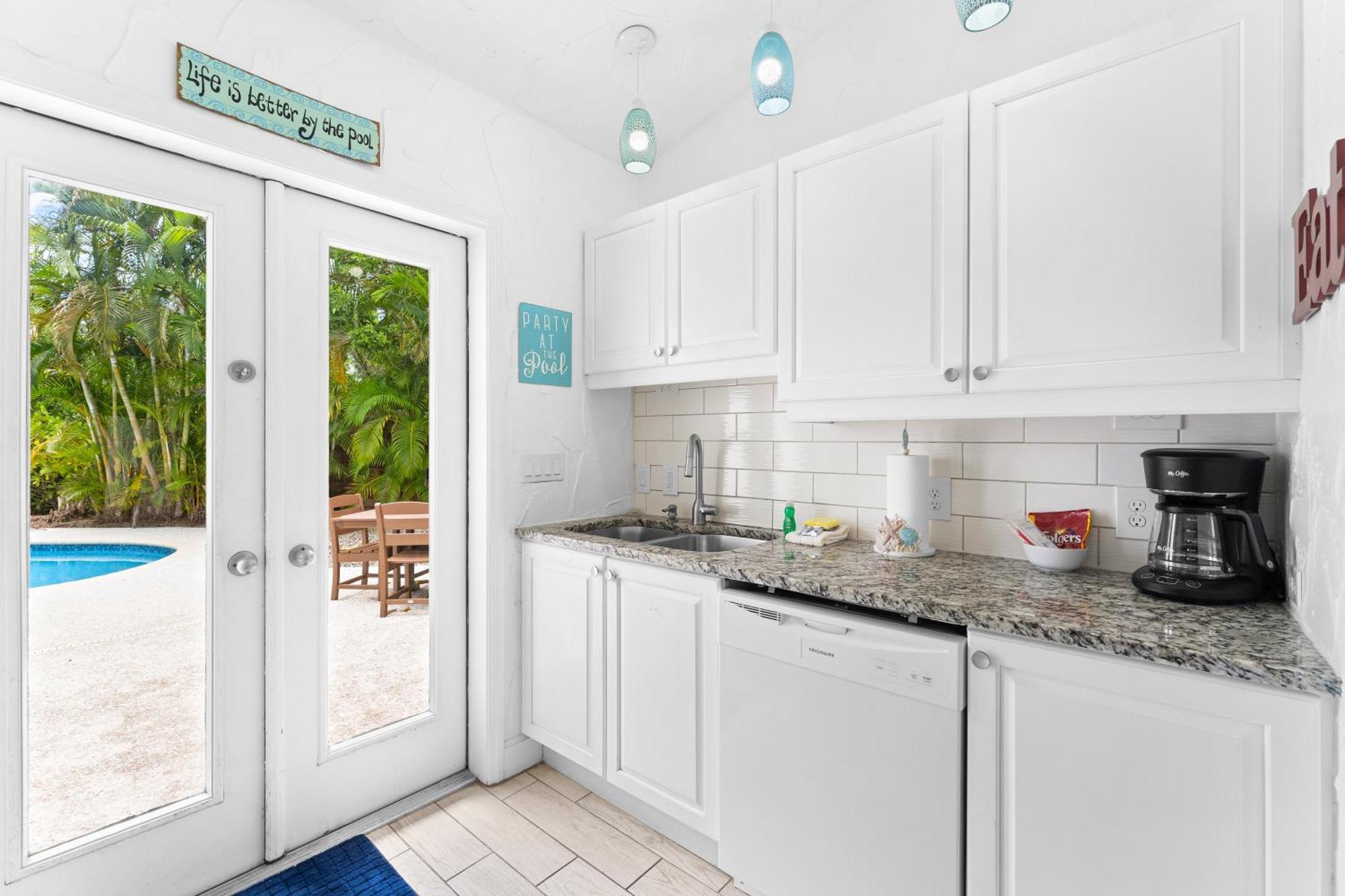Crescent Beach Villas Сиеста Кий Екстериор снимка