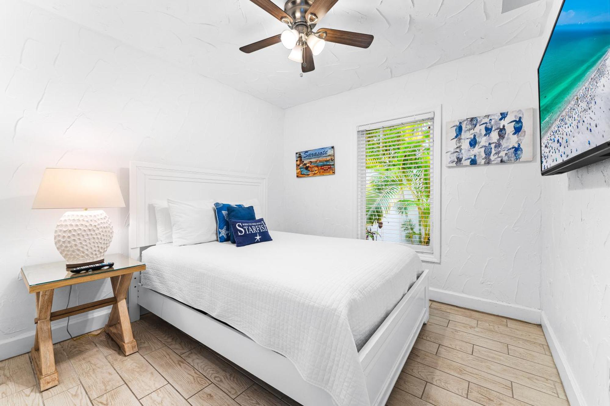 Crescent Beach Villas Сиеста Кий Екстериор снимка