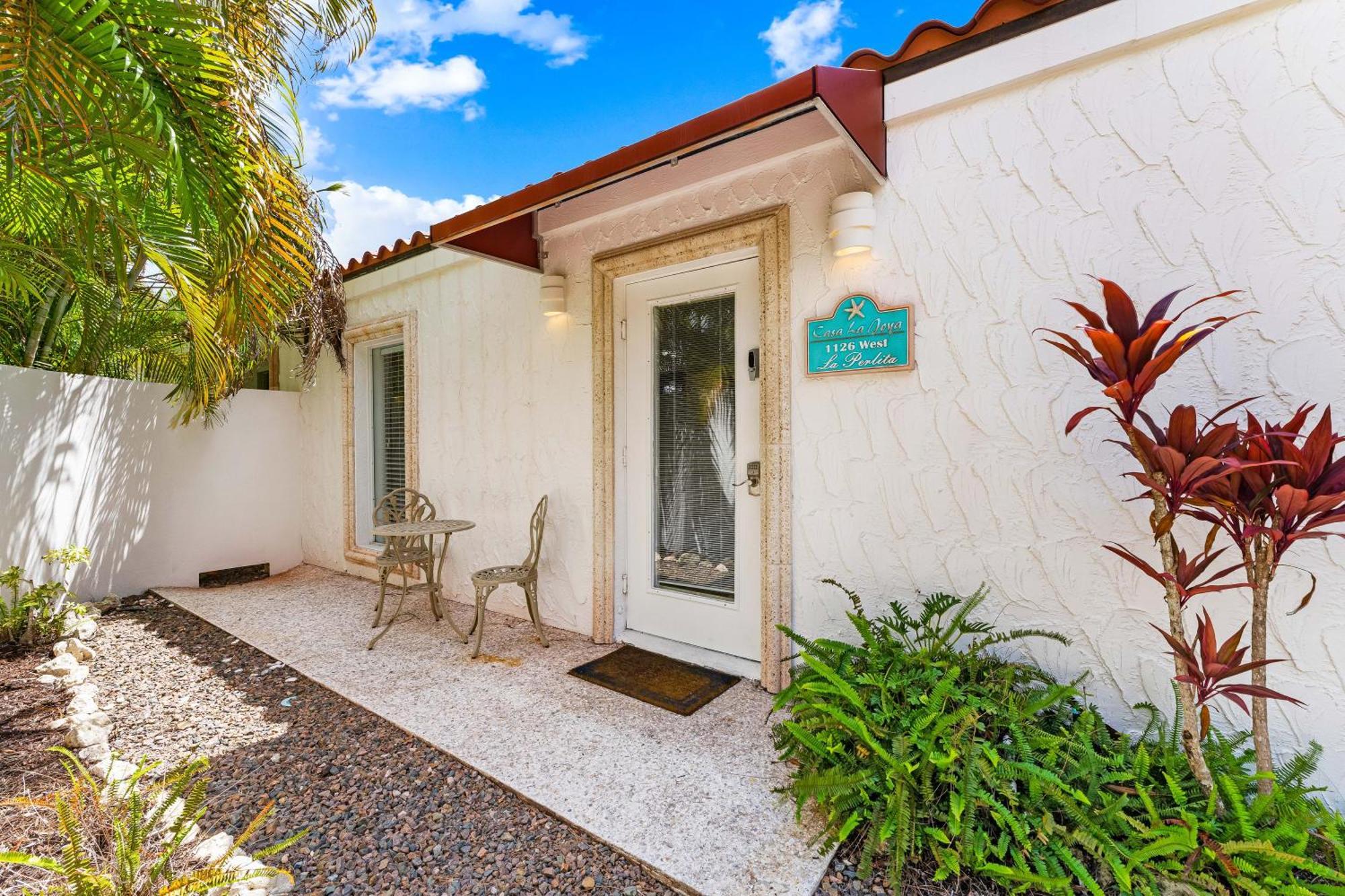 Crescent Beach Villas Сиеста Кий Екстериор снимка