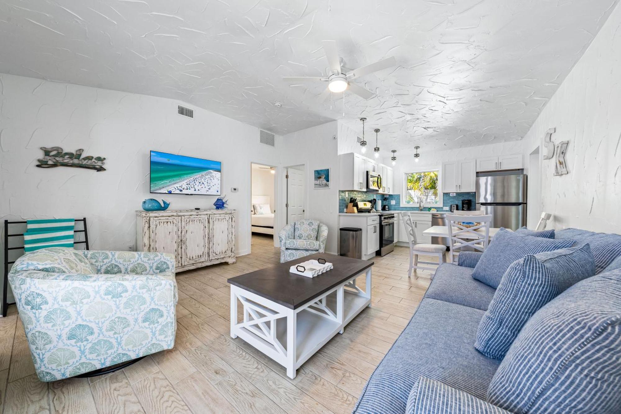 Crescent Beach Villas Сиеста Кий Екстериор снимка