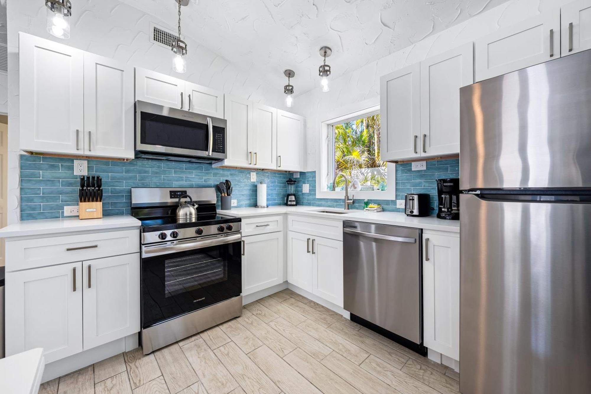 Crescent Beach Villas Сиеста Кий Екстериор снимка